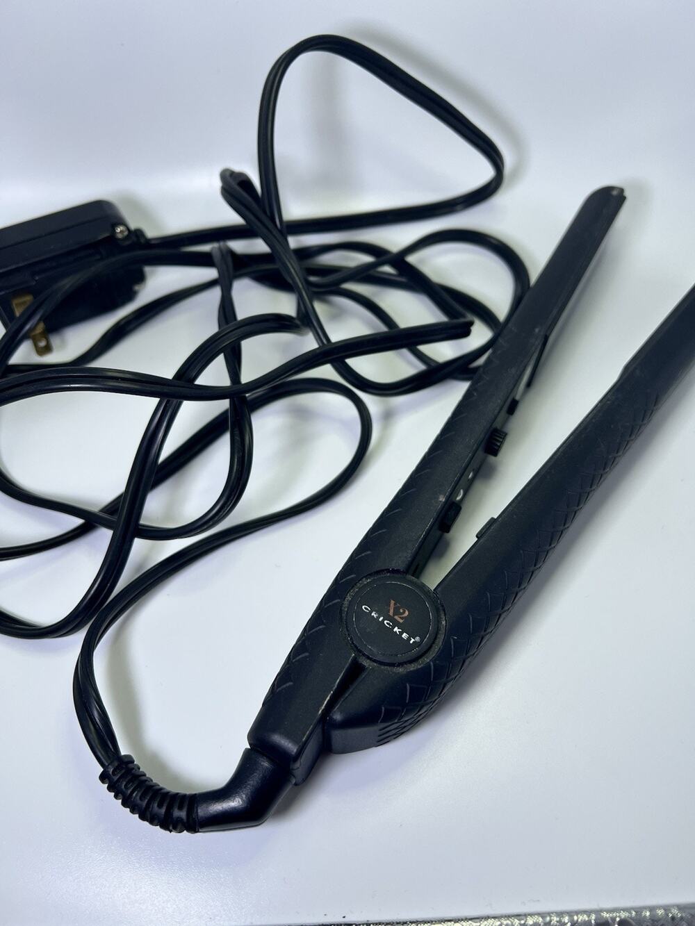Cricket V2 Hair Straightener Flat Iron 120V Adjustable Temp 35W Black Tested